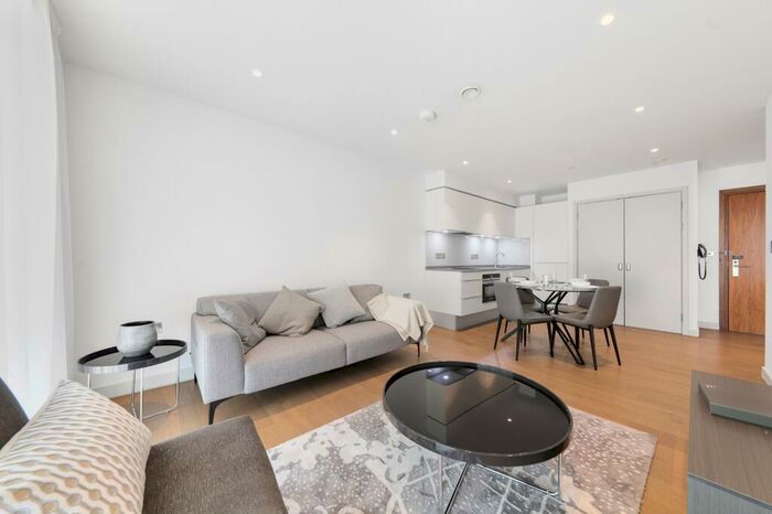 1 Bedroom Apartment To Rent In Tantallon House, SE17