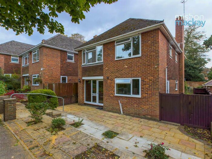 4 Bedroom House To Rent In Varndean Drive, Brighton, BN1