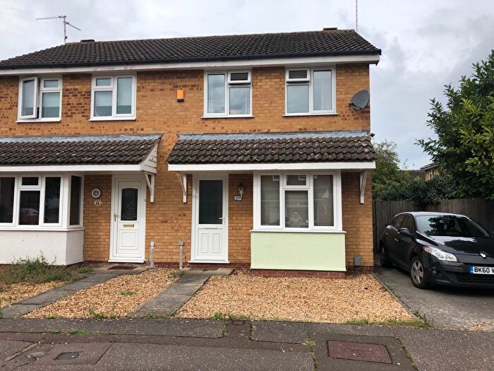 3 Bedroom Semi-Detached House To Rent In Flamborough Close, Woodston, Peterborough, PE2