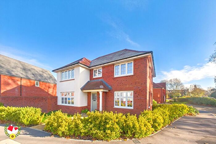 4 Bedroom Detached House For Sale In Wadley Close, Kingsholm, Gloucester, GL1