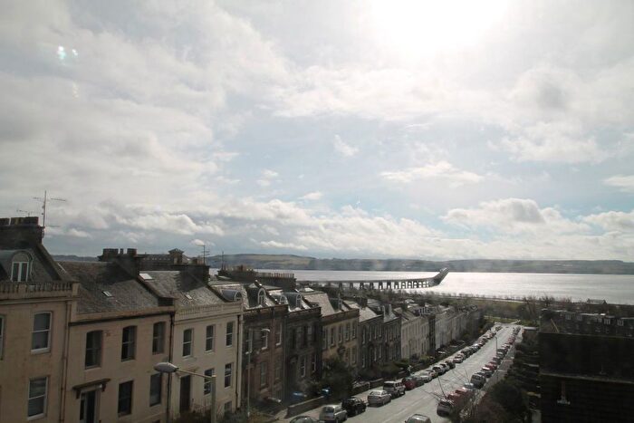 3 Bedroom Flat To Rent In Perth Road, Dundee, DD2