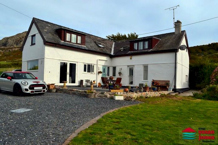 4 Bedroom Detached House For Sale In Nefyn, Pen Llyn Peninsula, LL53