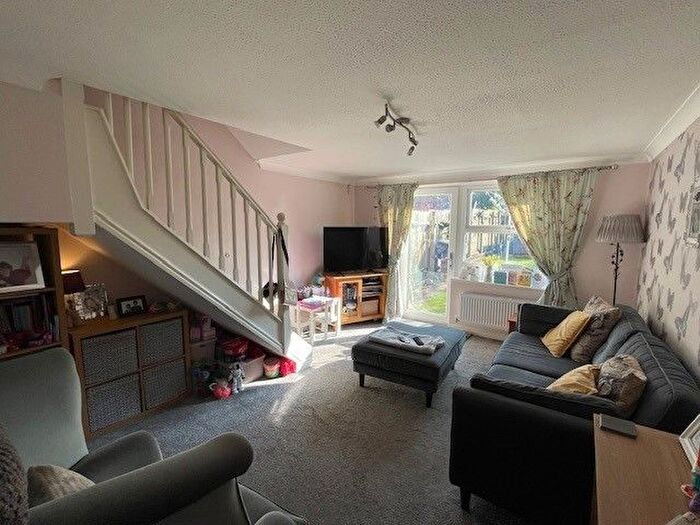 2 Bedroom Semi-Detached House To Rent In Linnet Close, Newton-Le-Willows, WA12