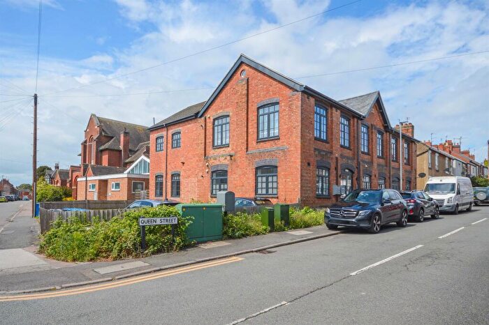 1 Bedroom Apartment For Sale In Queen Street, Desborough, Kettering, NN14