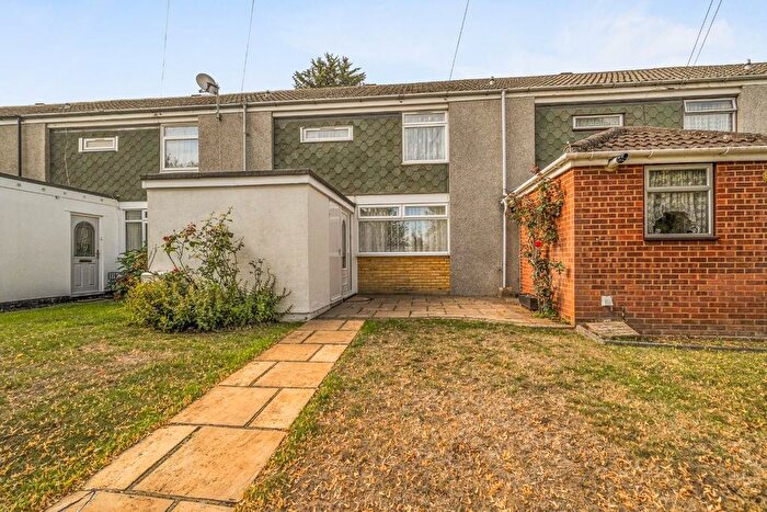 3 Bedroom Property For Sale In Wood Close, Windsor, SL4