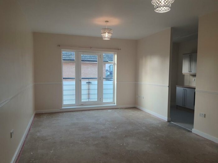 2 Bedroom Flat To Rent In The Parklands, Dunstable, LU5