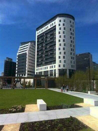 Apartment To Rent In Hive, Masshouse Plaza, Birmingham, B5