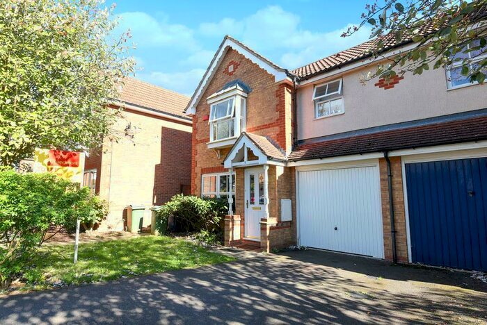 3 Bedroom Semi-Detached House To Rent In Awgar Stone Road, Headington, OX3