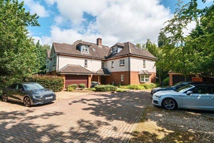 2 Bedroom Flat To Rent In Bassett Wood Road, Southampton, SO16