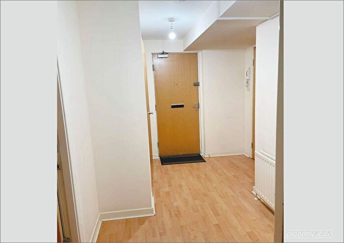 2 Bedroom Flat To Rent In Moir Street, Glasgow, G1