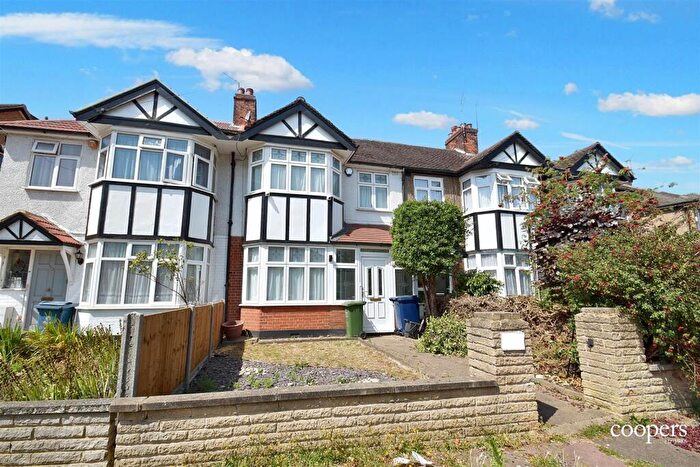 4 Bedroom Terraced House To Rent In Cannon Lane, Pinner, HA5