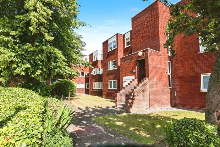 1 Bedroom Flat For Sale In Gravelly Hill North, Erdington, Birmingham, B23