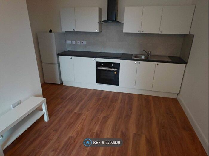 1 Bedroom Flat To Rent In Adelaide Street, Luton, LU1