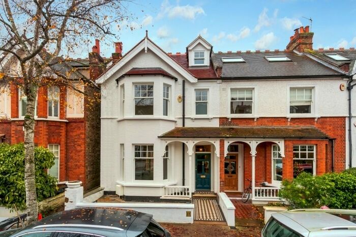 4 Bedroom Semi-Detached House To Rent In Bushwood Road, Richmond, Surrey, TW9