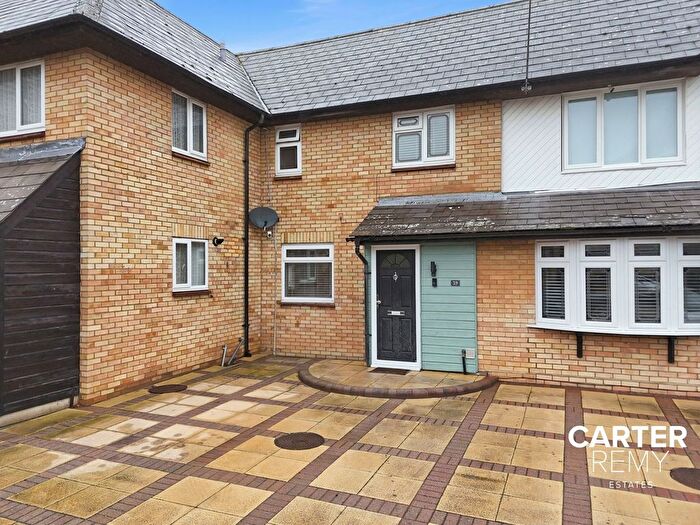3 Bedroom Terraced House For Sale In Fairfax Avenue, Basildon, SS13