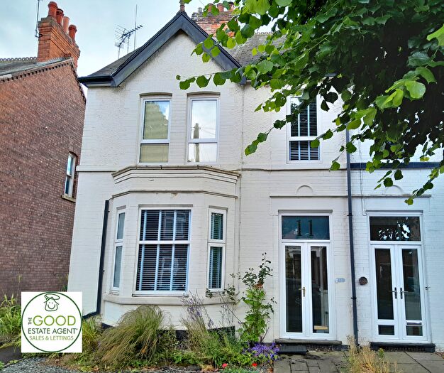 7 Bedroom Semi-Detached House To Rent In Lime Tree Avenue, Retford, DN22