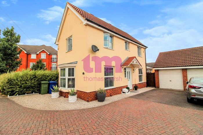 3 Bedroom Semi-Detached House To Rent In Grenville Road, Chafford Hundred, Grays RM16