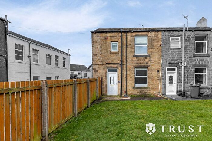 2 Bedroom End Terrace House For Sale In Batley Road, Heckmondwike, WF16