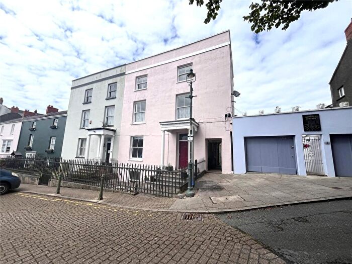 2 Bedroom Flat For Sale In Main Street, Pembroke, Pembrokeshire, SA71