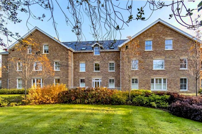 1 Bedroom Flat To Rent In Langdon Park, Teddington, TW11