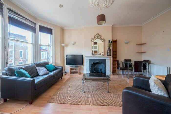 2 Bedroom Flat To Rent In Brailsford Road, Brixton, London, SW2