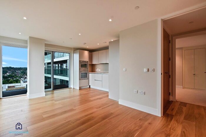 1 Bedroom Apartment To Rent In Acton Walk, London, N20