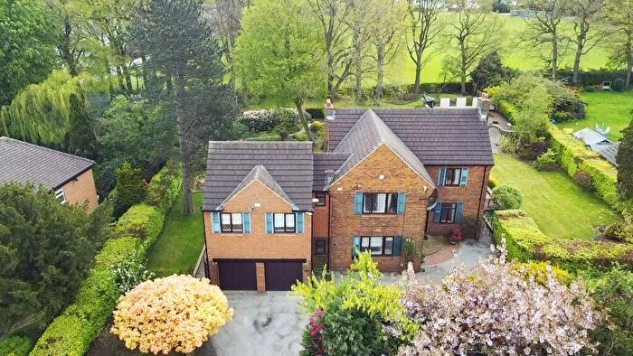 6 Bedroom Detached House For Sale In Rockwood Road, Calverley, Pudsey, LS28