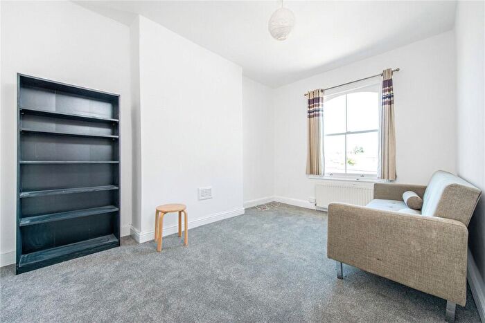 1 Bedroom Flat To Rent In Islip Street, Kentish Town, NW5