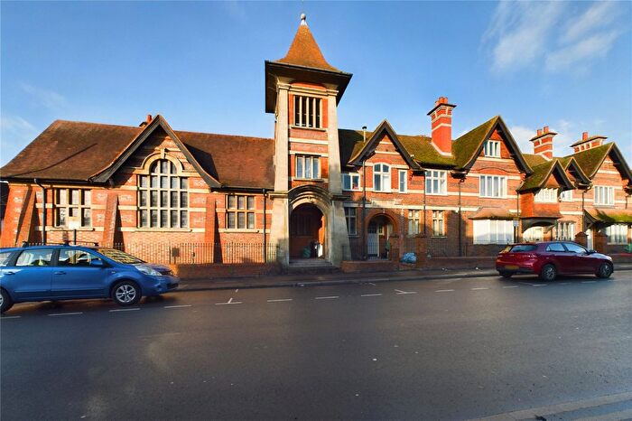 1 Bedroom Terraced House To Rent In Rectory Road, Wokingham, Berkshire, RG40