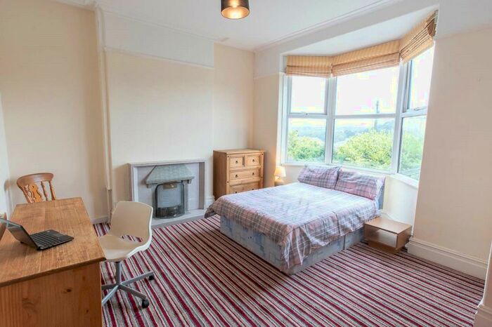 6 Bedroom Semi-Detached House To Rent In Upper Garth Road, Bangor, Gwynedd, LL57