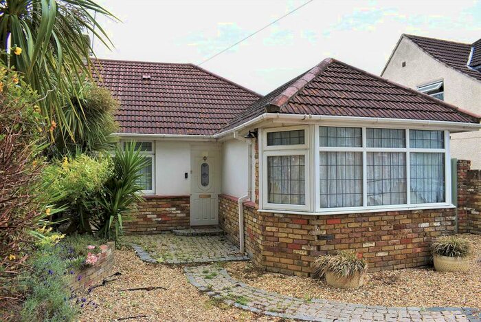 4 Bedroom Bungalow To Rent In The Drive, Feltham, TW14