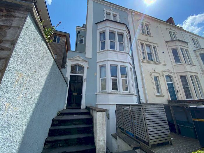2 Bedroom Flat To Rent In West Park, Clifton, BS8