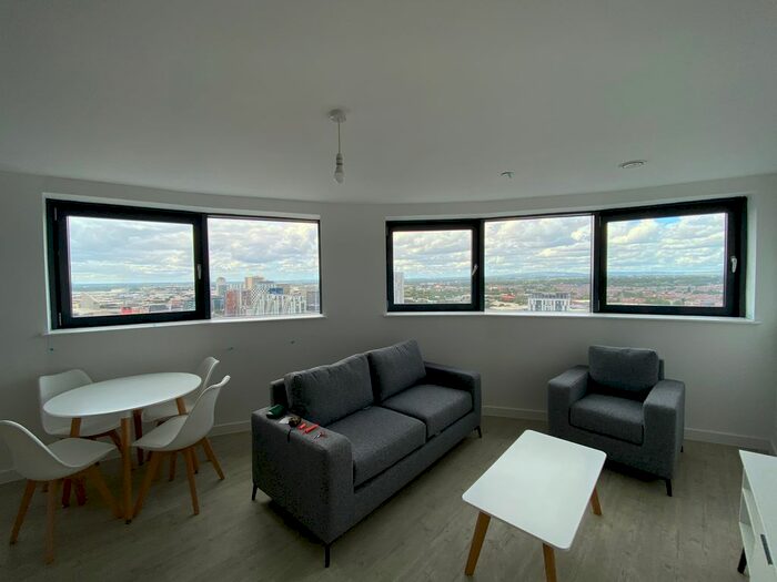 2 Bedroom Flat To Rent In Furness Quay, Manchester, M50