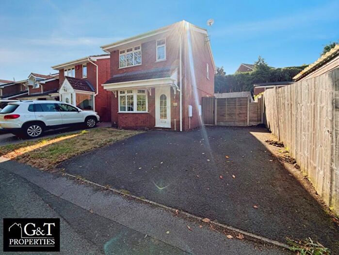 3 Bedroom Detached House To Rent In North View Drive, Brierley Hill, DY5