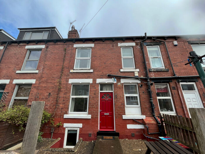 3 Bedroom Terraced House To Rent In Highbury Terrace, Leeds, West Yorkshire, LS6