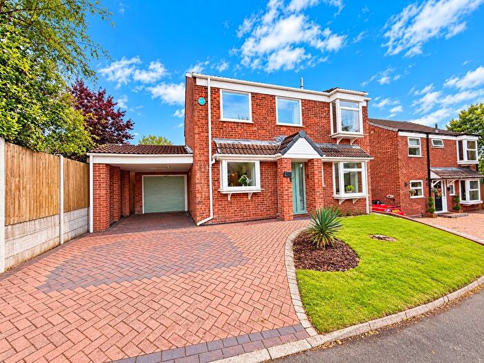 4 Bedroom Detached House For Sale In Beeston Close, Withymoor Village, Brierley Hill, DY5