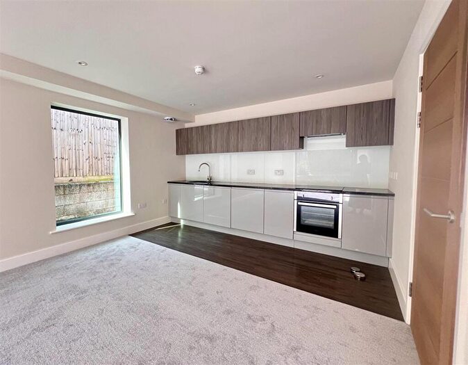 2 Bedroom Apartment To Rent In Guildford Road, Bookham, KT23