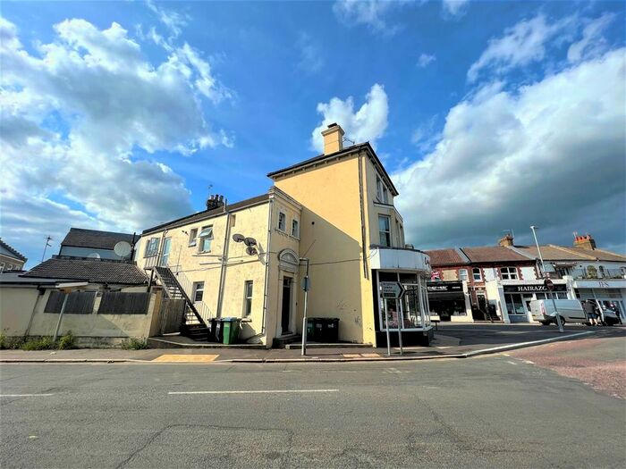 1 Bedroom Flat To Rent In Windsor Road, Bexhill On Sea, TN39