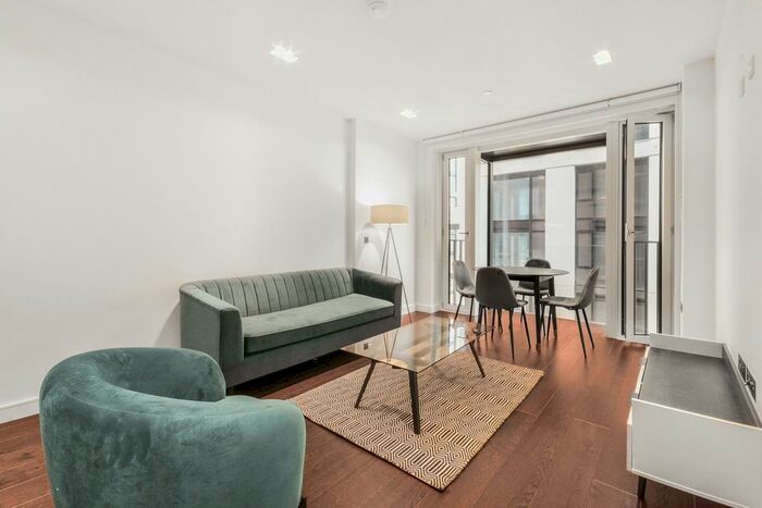 1 Bedroom Flat To Rent In Casson Square, London, SE1