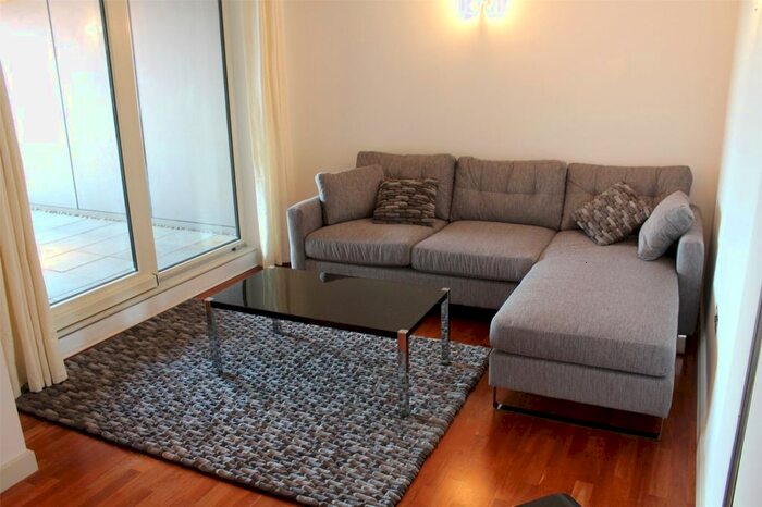 1 Bedroom Flat To Rent In Leftbank, Manchester, M3