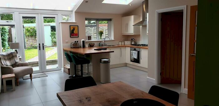 3 Bedroom Semi-Detached House To Rent In Bradbury Road, Solihull, B92