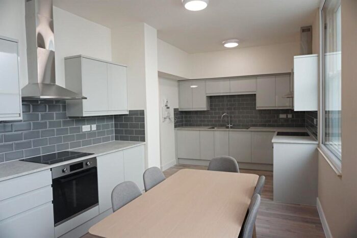 5 Bedroom Apartment To Rent In A Bridlesmith Chambers, NG1