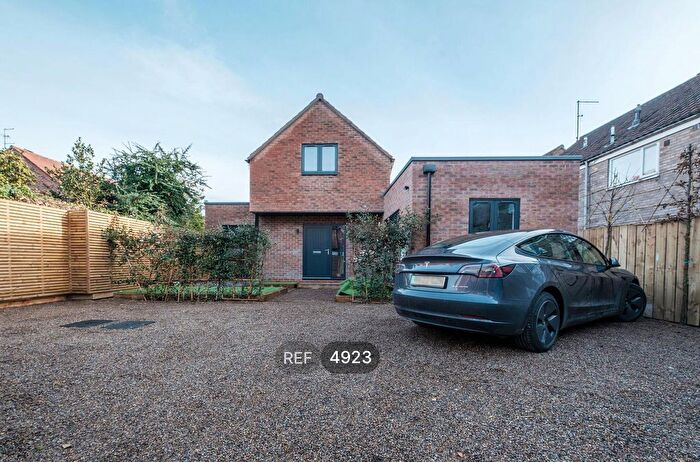 3 Bedroom Detached House To Rent In Lairgate, Beverley, HU17