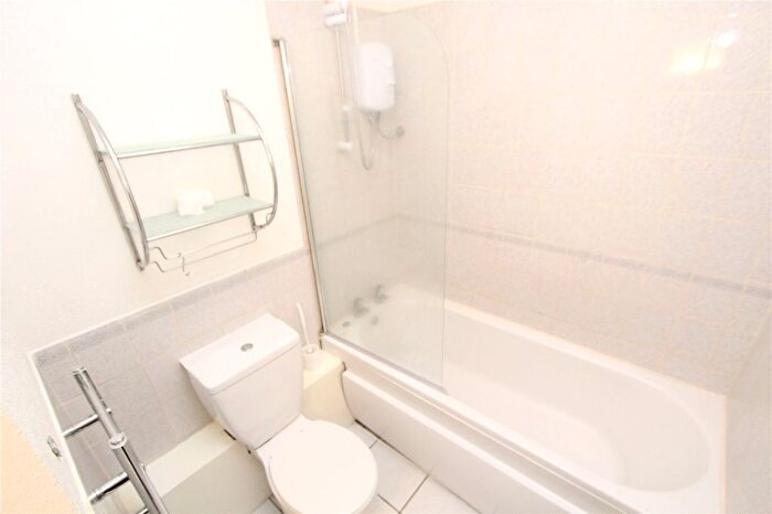 1 Bedroom Flat To Rent In Marriotts Wharf, West Street, Gravesend, Kent, DA11