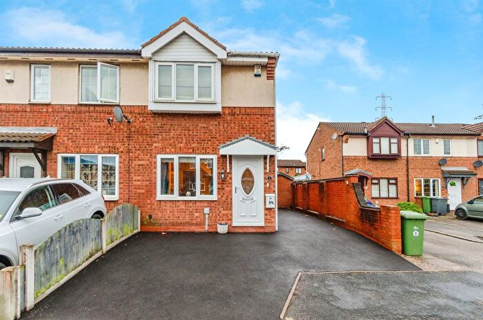2 Bedroom Semi Detached House For Sale In Barford Close, Wednesbury, WS10