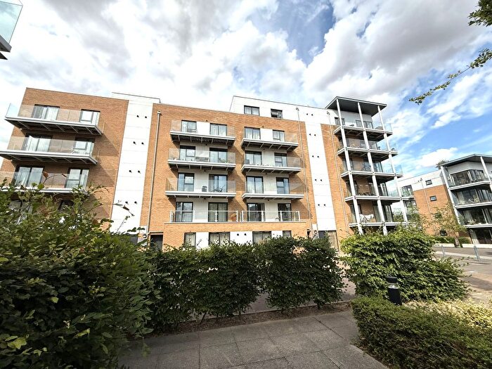 2 Bedroom Flat For Sale In Pym Court Cromwell Road, Cambridge, CB1
