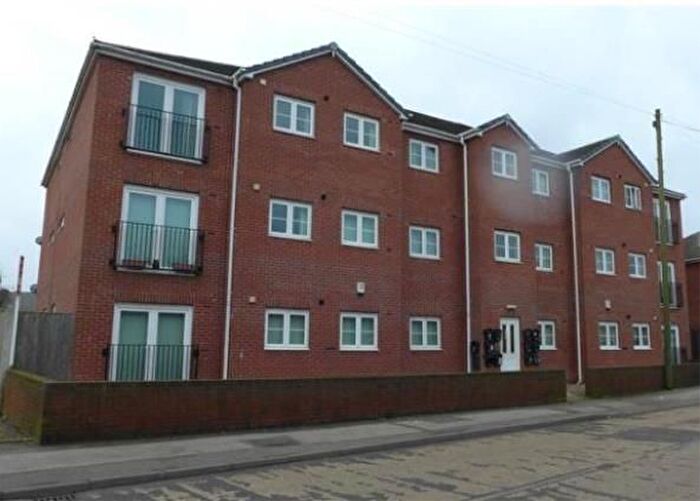 2 Bedroom Property To Rent In Bloxwich Road South, Willenhall, WV13