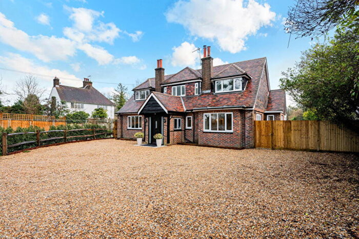 4 Bedroom Detached House For Sale In Lonesome Lane, Reigate, RH2