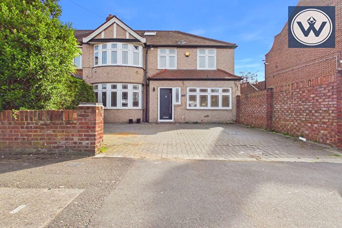 6 Bedroom Semi Detached House To Rent In Bourne Avenue, UB3