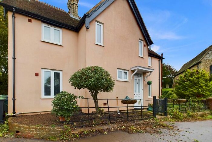 1 Bedroom Flat To Rent In Snodland Road, Birling, West Malling, ME19